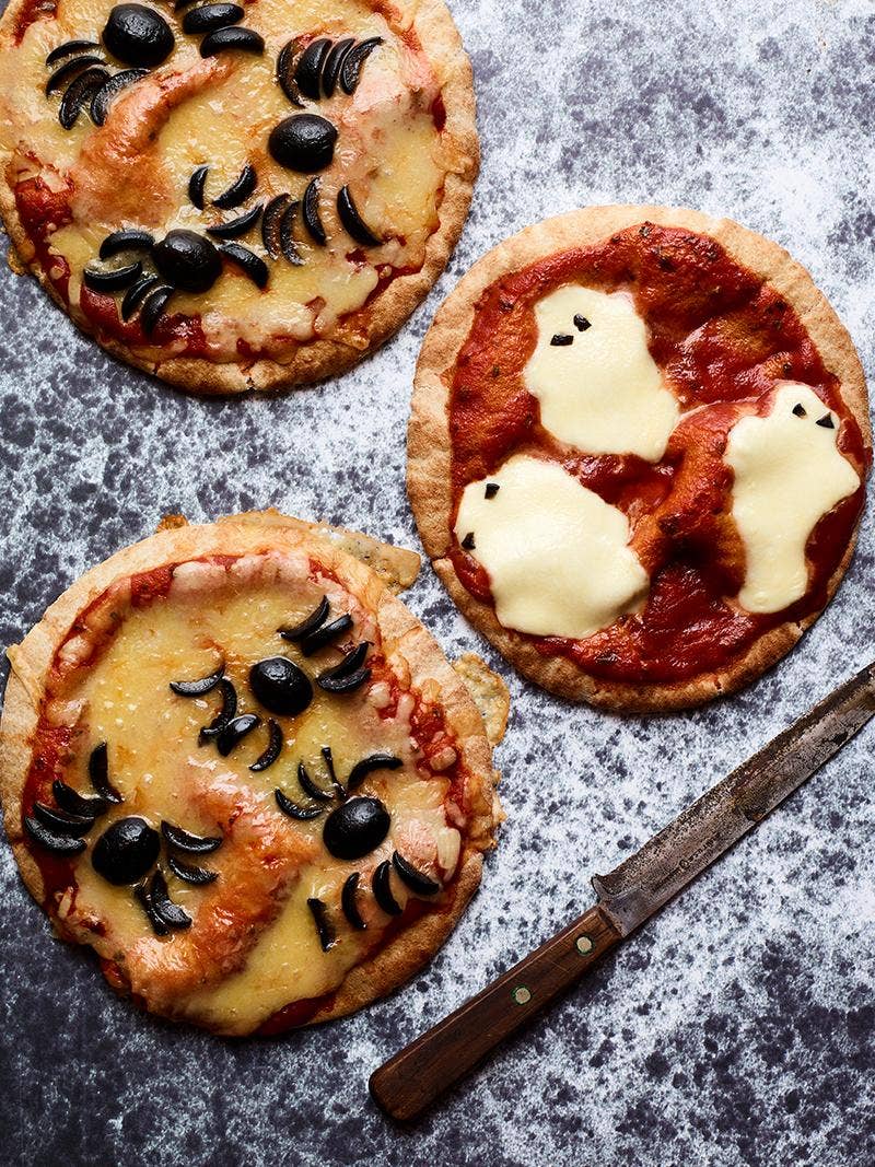 Spooky Pita Pizza Recipe