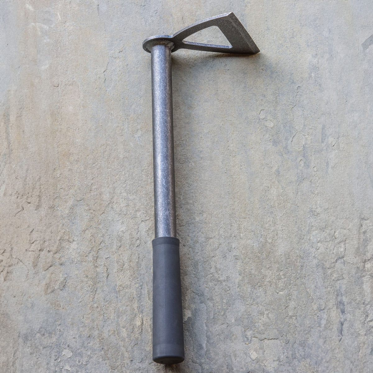Wide Edge Chopping Hoe - The Weed Warrior