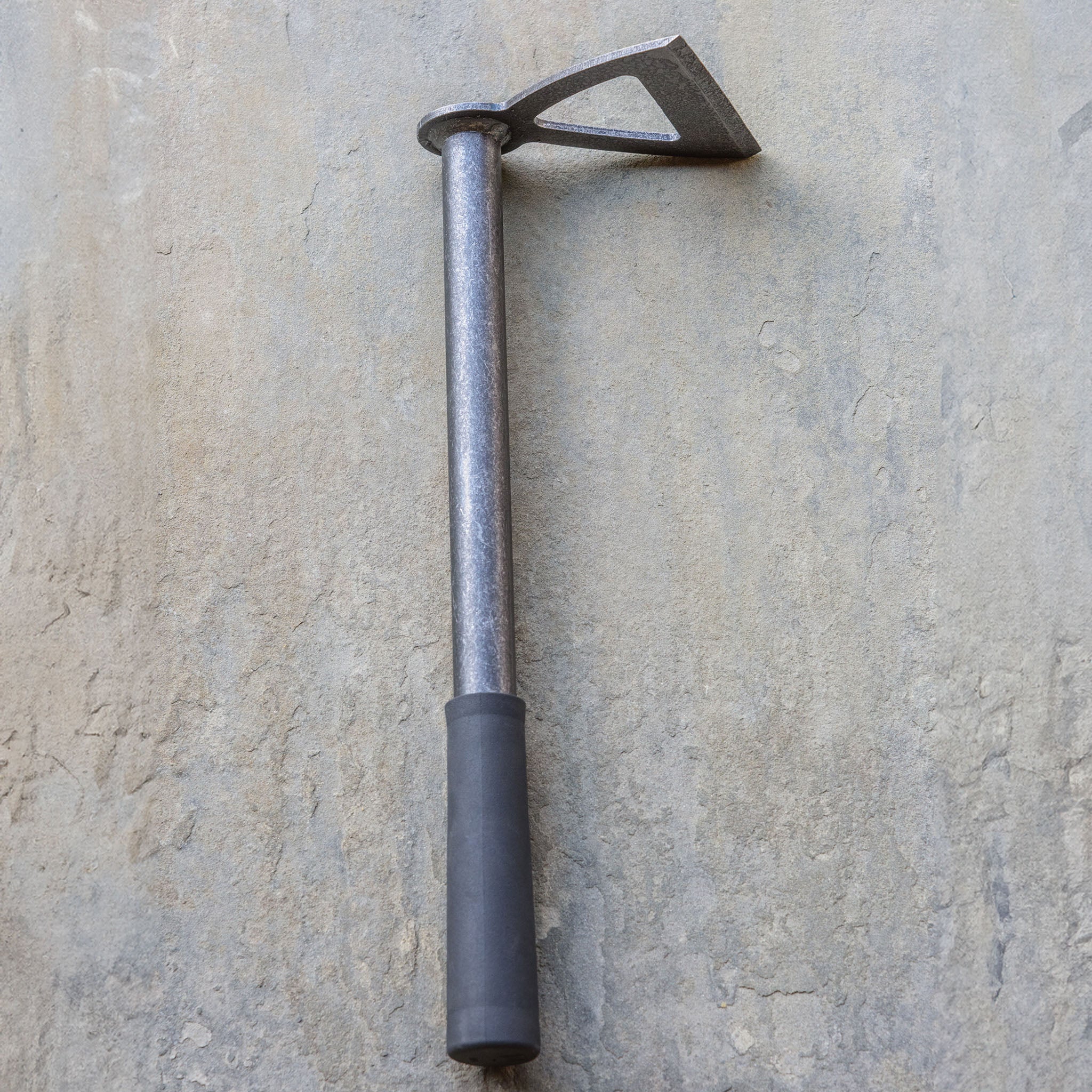 Wide Edge Chopping Hoe - The Weed Warrior